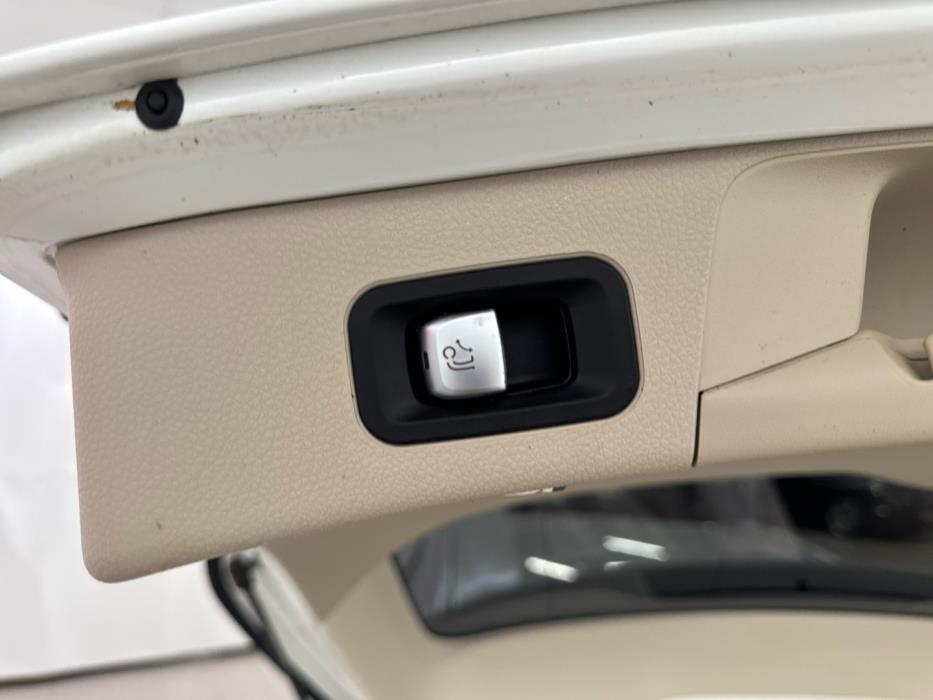 MERCEDES-BENZ C 2015