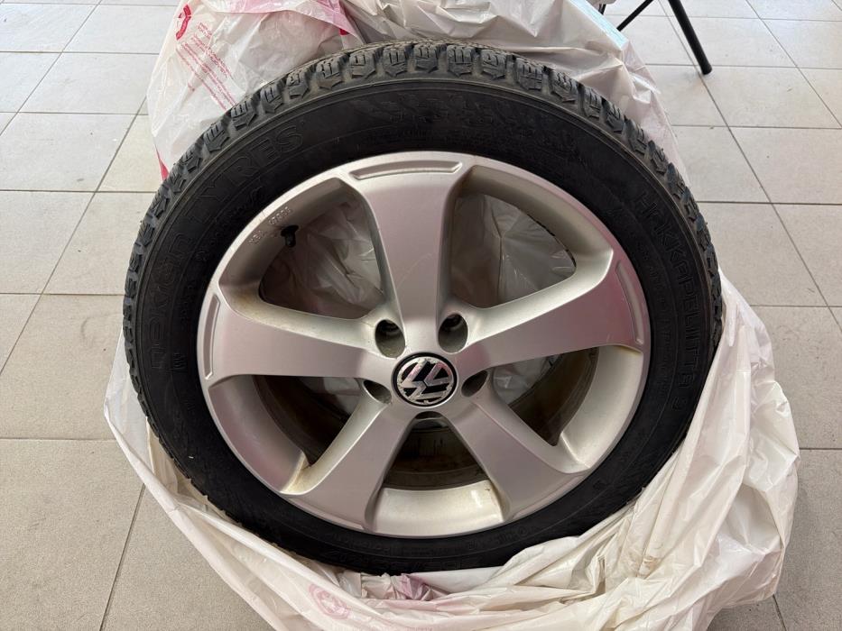 VOLKSWAGEN Golf 2010