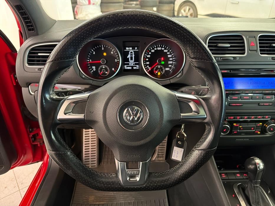 VOLKSWAGEN Golf 2010