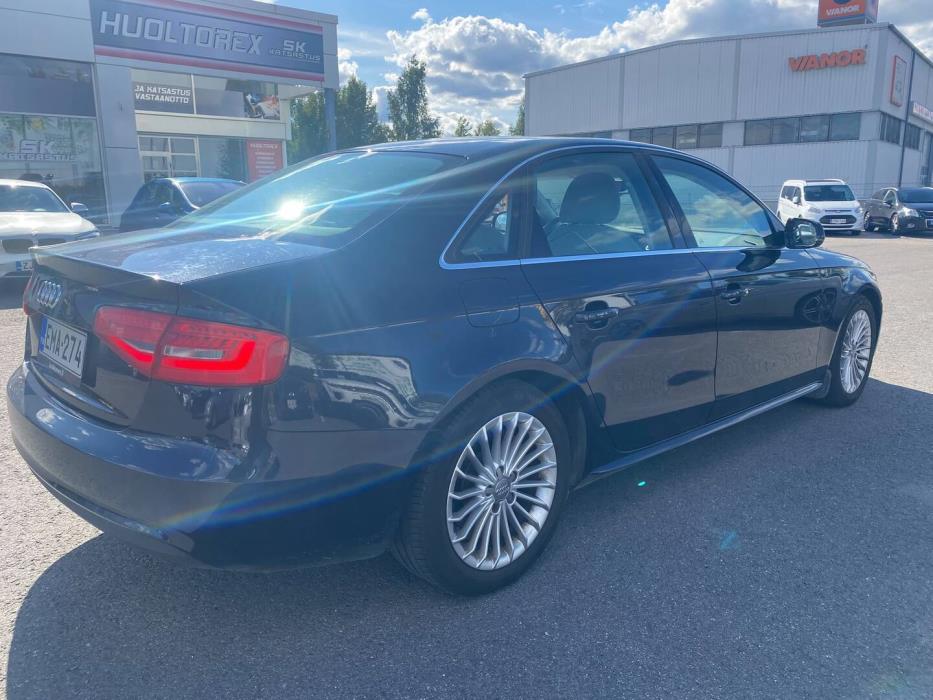 AUDI A4 2012