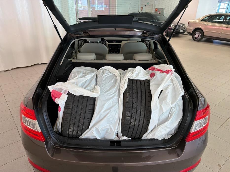 SKODA Octavia 2014