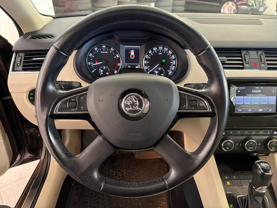 SKODA Octavia 2014
