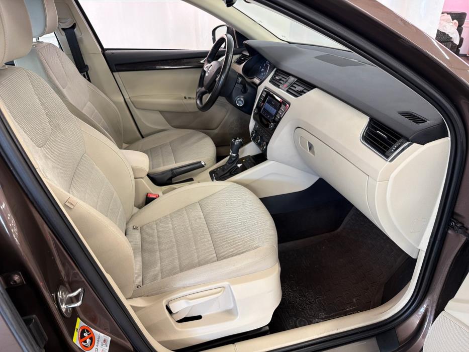 SKODA Octavia 2014