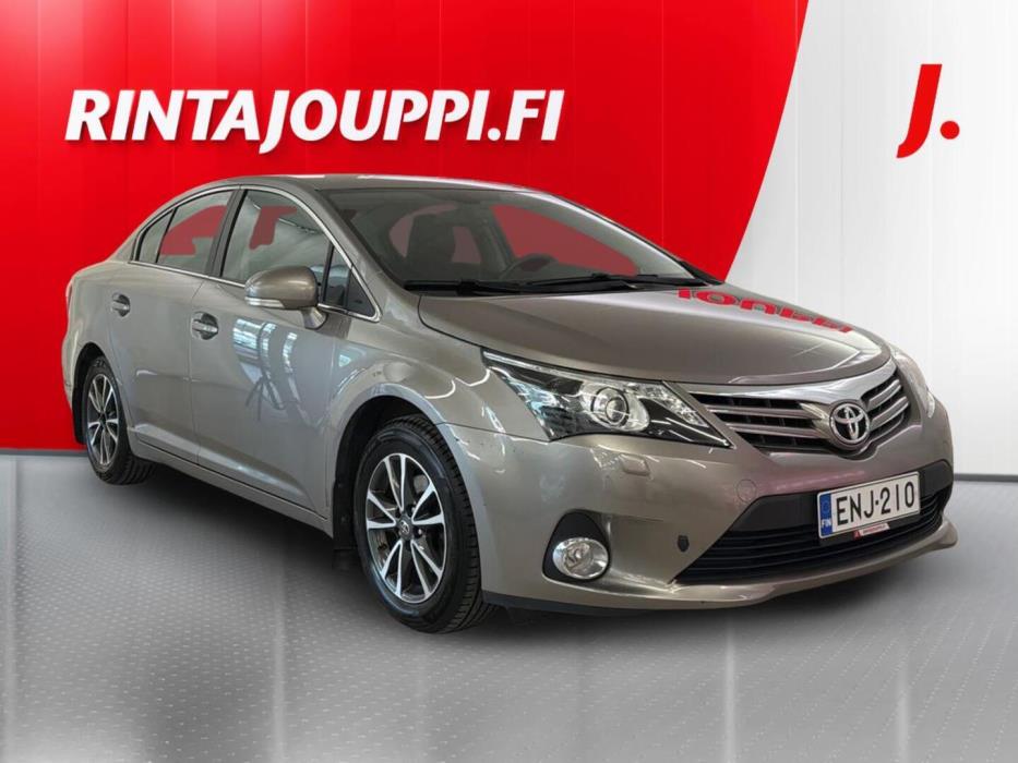 TOYOTA Avensis 2015