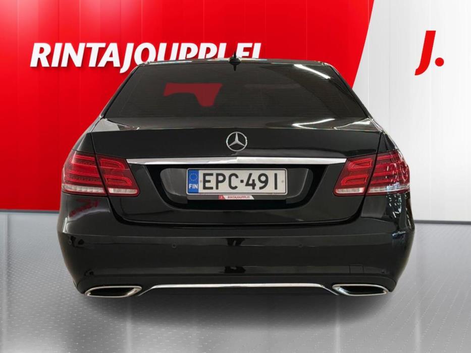 MERCEDES-BENZ E 2013