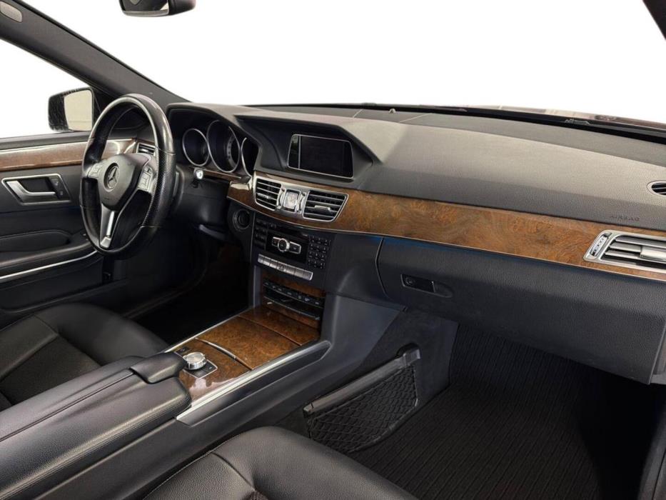 MERCEDES-BENZ E 2013