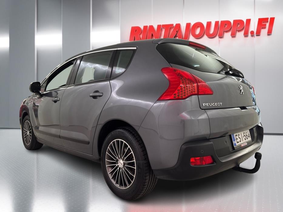 PEUGEOT 3008 2012