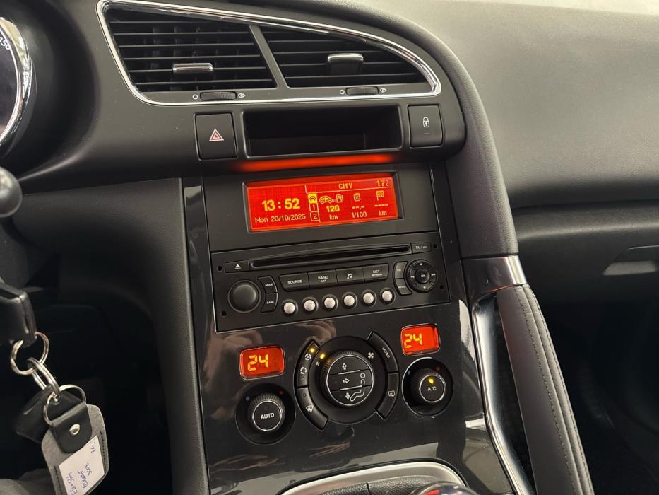 PEUGEOT 3008 2012