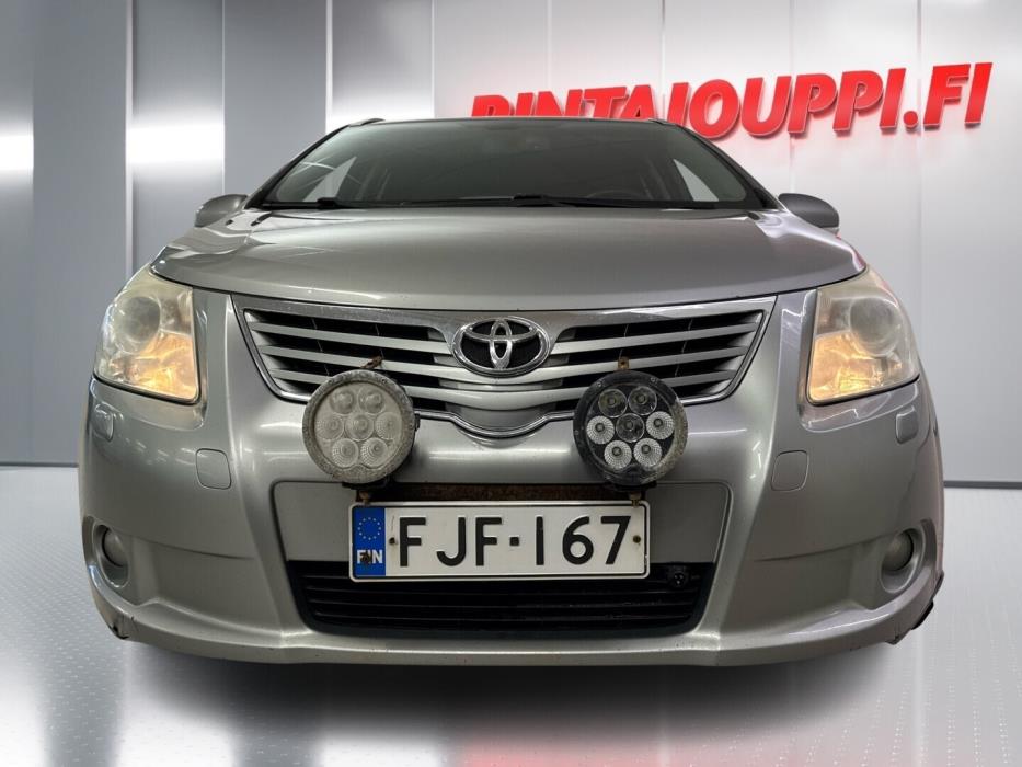 TOYOTA Avensis 2009