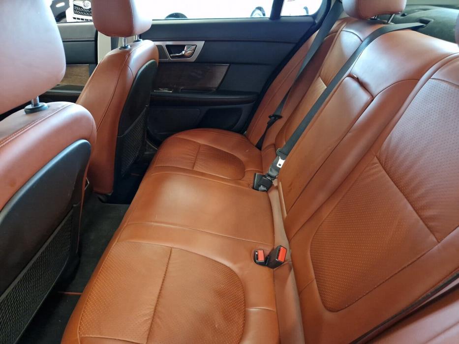 JAGUAR XF 2010