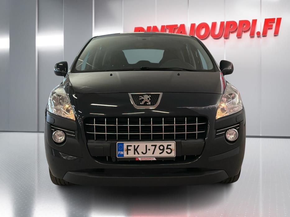 PEUGEOT 3008 2011
