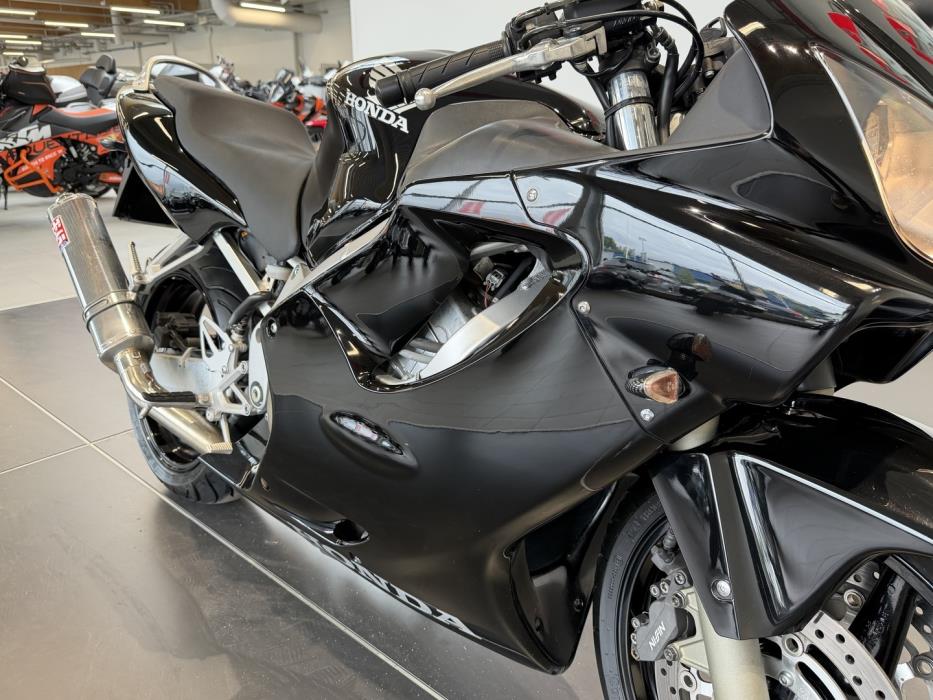 HONDA CBR 2005
