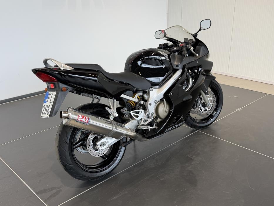 HONDA CBR 2005