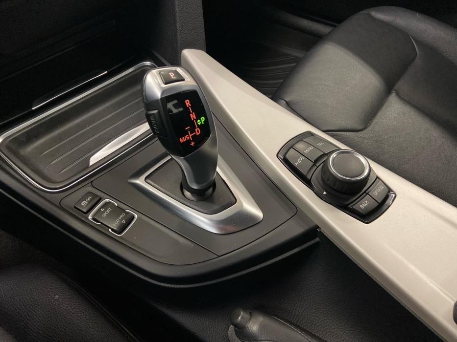 BMW 320 2015