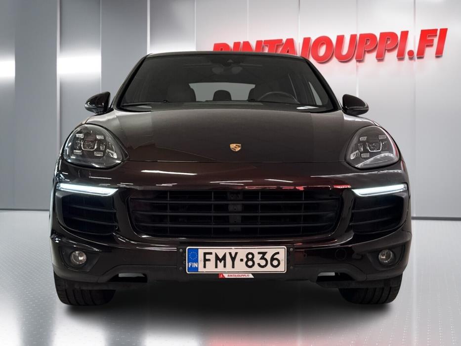 PORSCHE Cayenne 2015