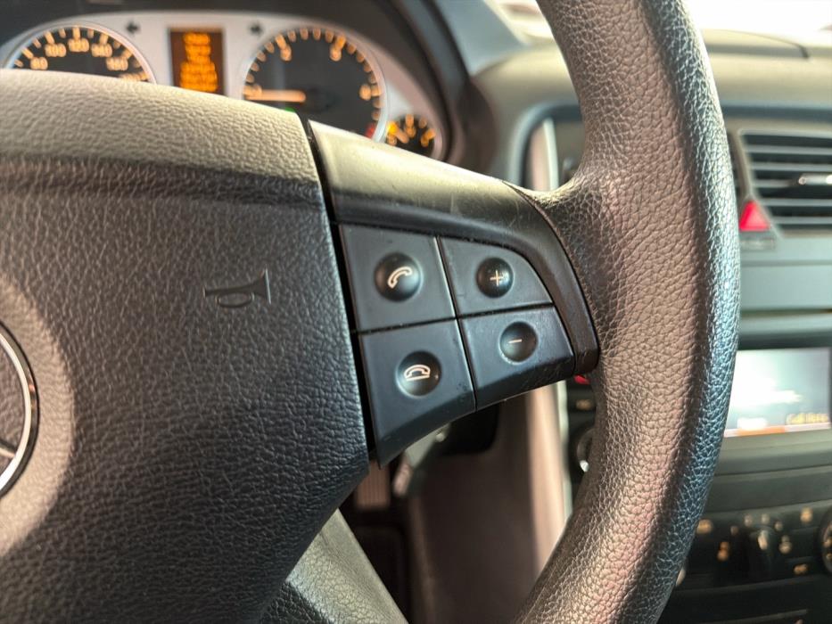 MERCEDES-BENZ B 2009