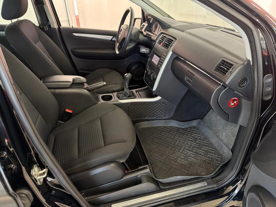 MERCEDES-BENZ B 2009