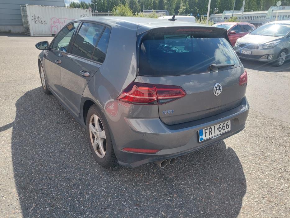 VOLKSWAGEN Golf 2020