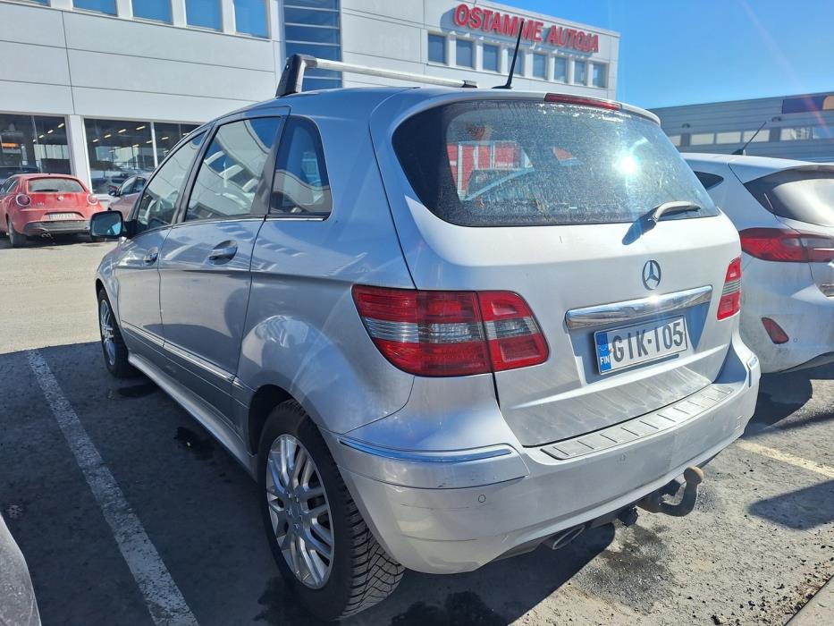 MERCEDES-BENZ B 2009