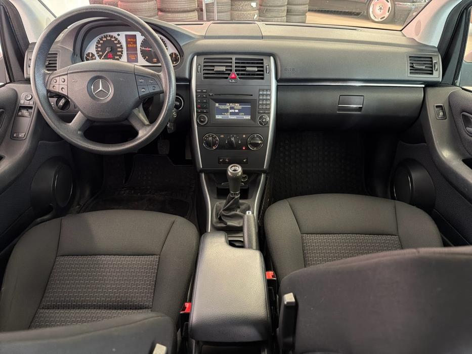 MERCEDES-BENZ B 2009