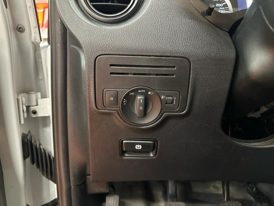 MERCEDES-BENZ Vito 2016