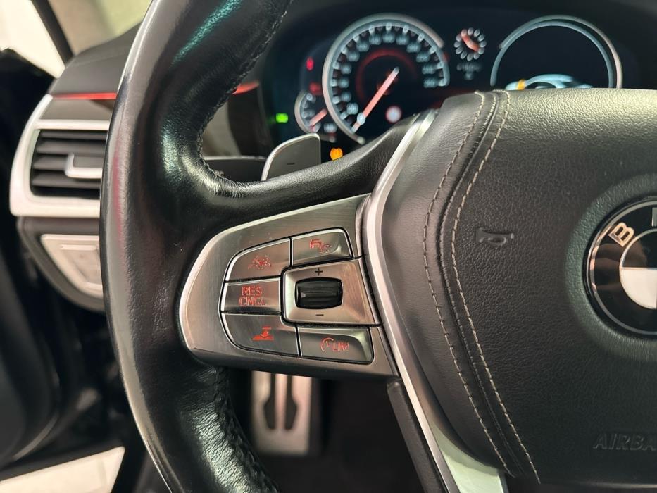 BMW 740 2016