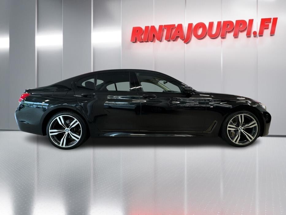BMW 740 2016