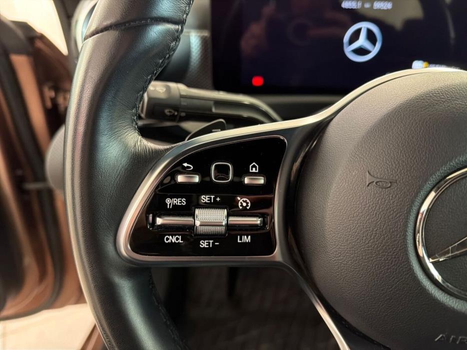 MERCEDES-BENZ CLA 2023