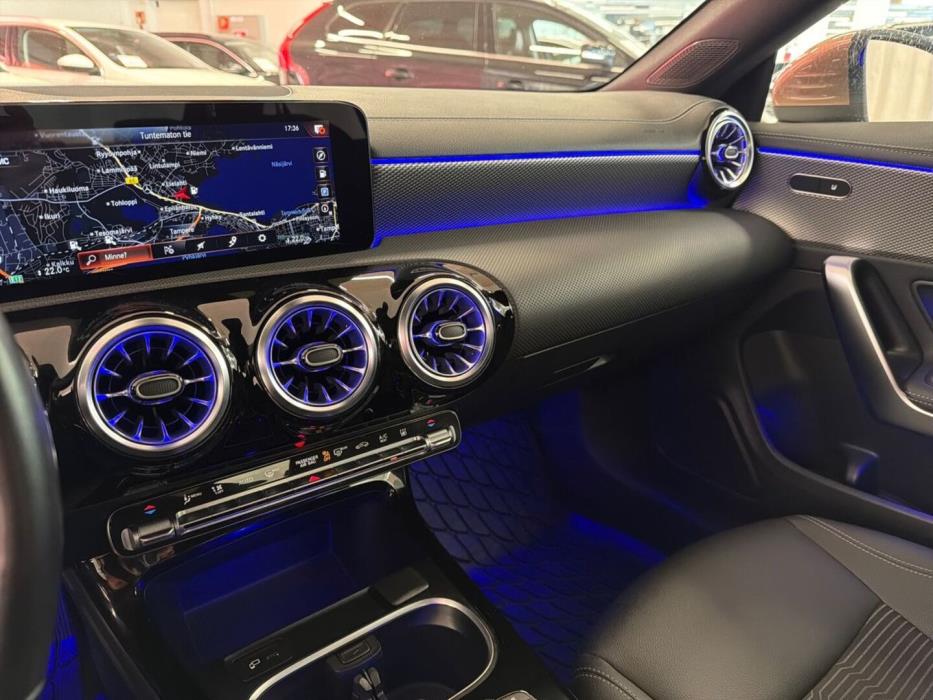 MERCEDES-BENZ CLA 2023