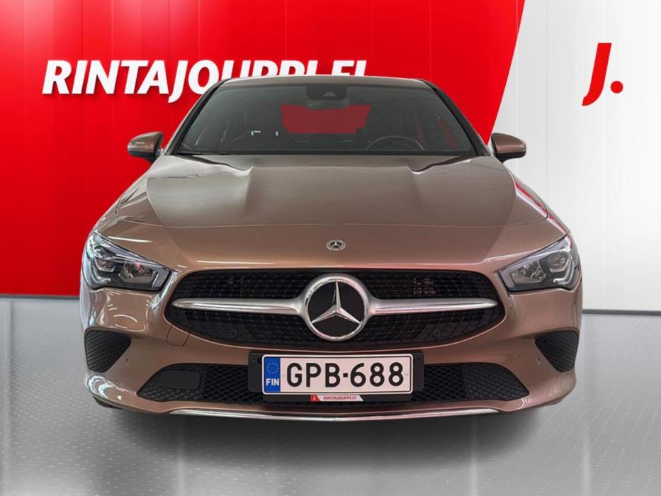 MERCEDES-BENZ CLA 2023