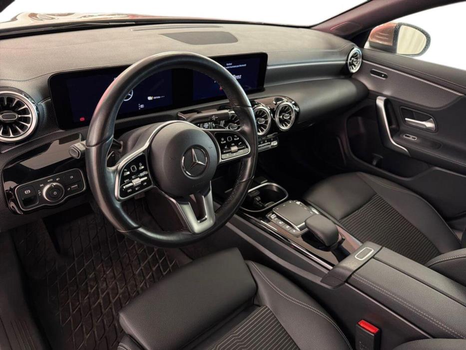 MERCEDES-BENZ CLA 2023
