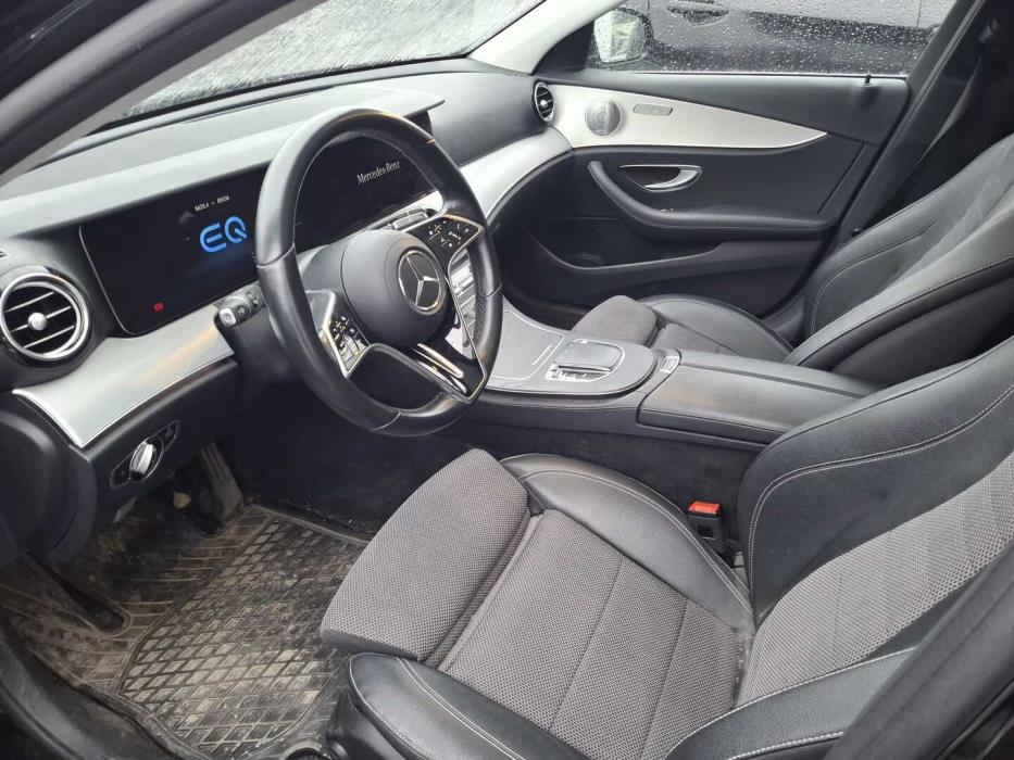 MERCEDES-BENZ E 2021