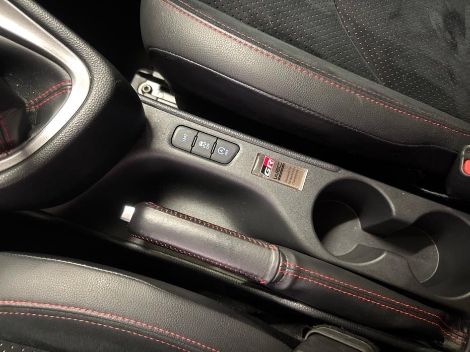 TOYOTA GR Yaris 2021