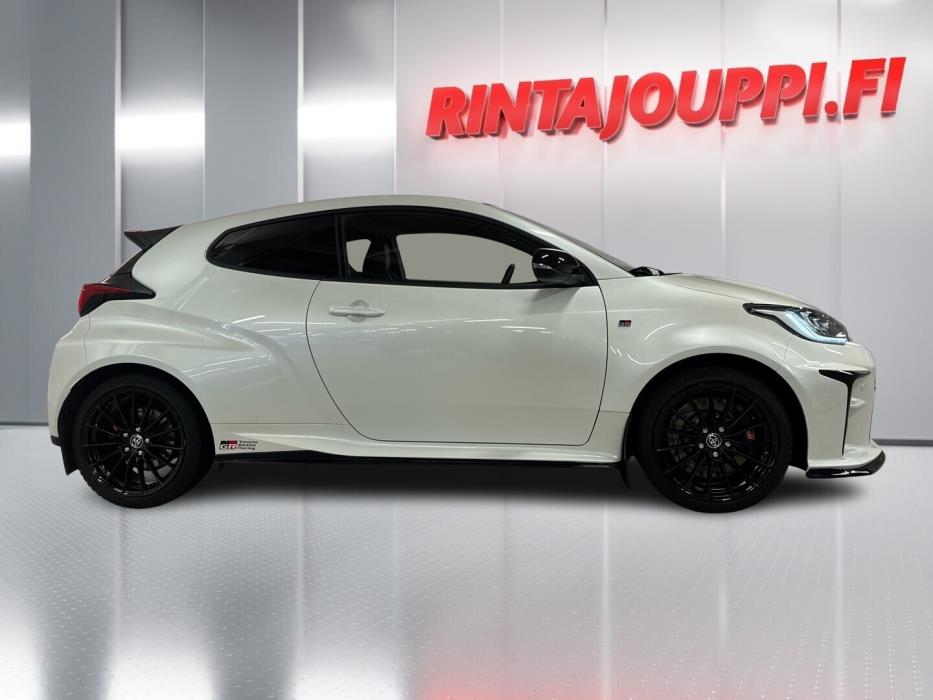 TOYOTA GR Yaris 2021