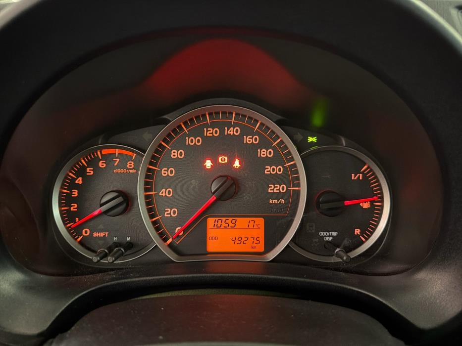 TOYOTA Yaris 2014