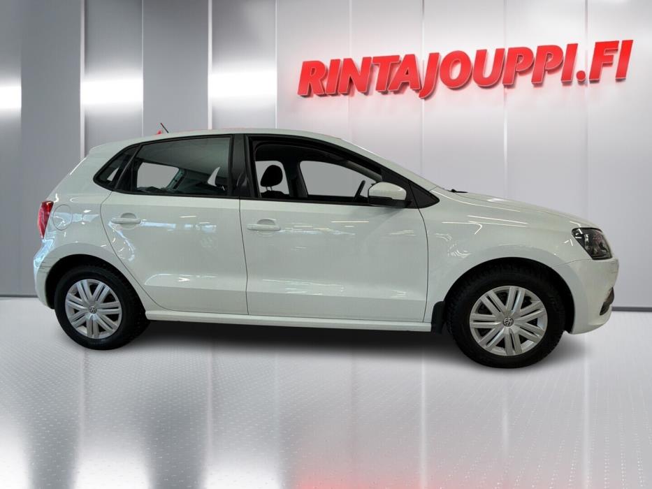 VOLKSWAGEN Polo 2016