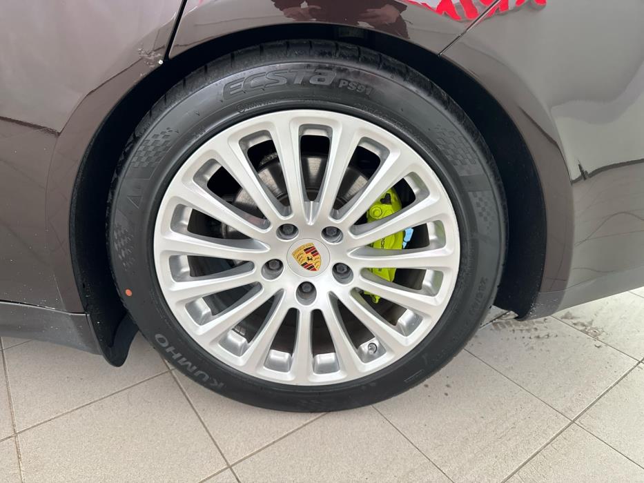 PORSCHE Panamera 2015