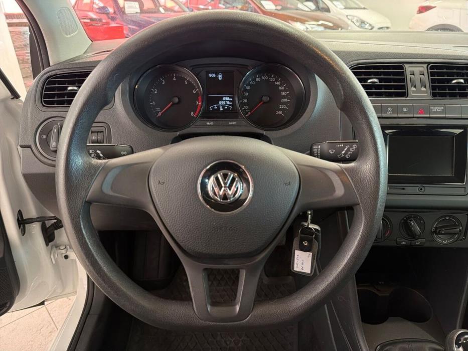 VOLKSWAGEN Polo 2017