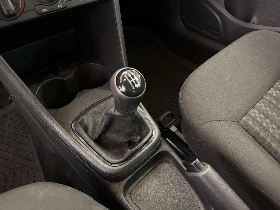 VOLKSWAGEN Polo 2017