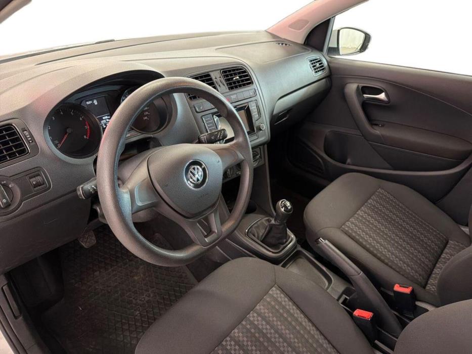VOLKSWAGEN Polo 2017