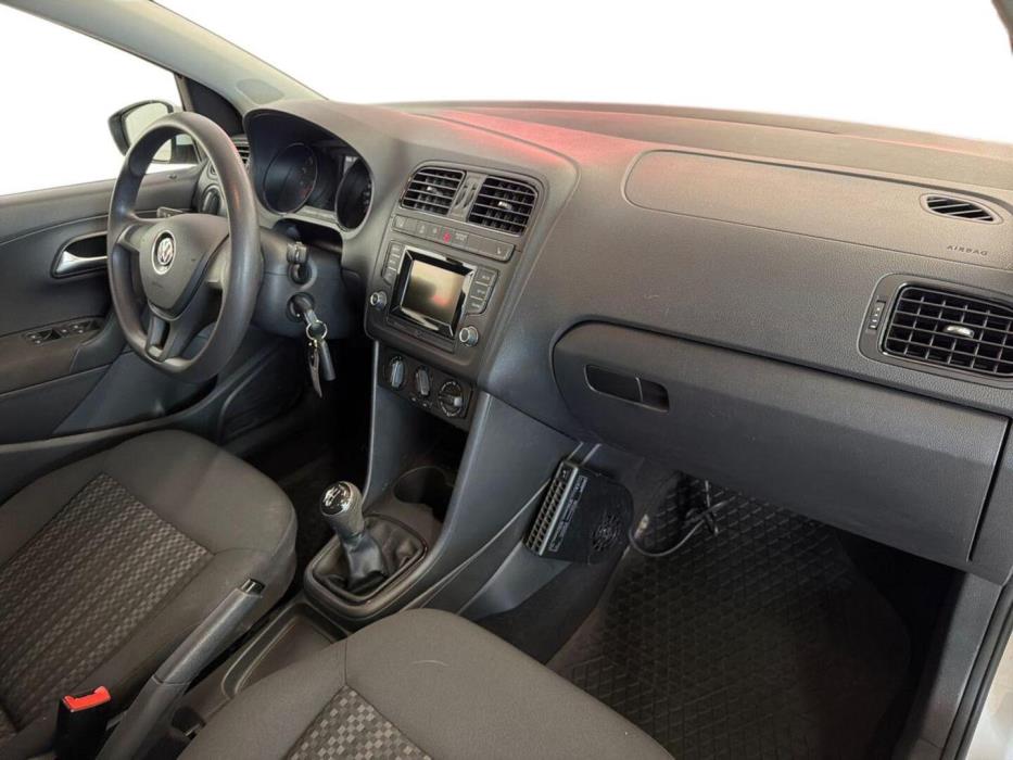 VOLKSWAGEN Polo 2017