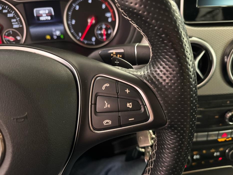 MERCEDES-BENZ B 2015