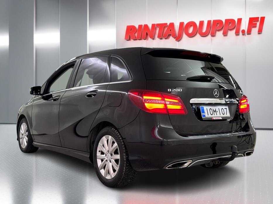 MERCEDES-BENZ B 2015