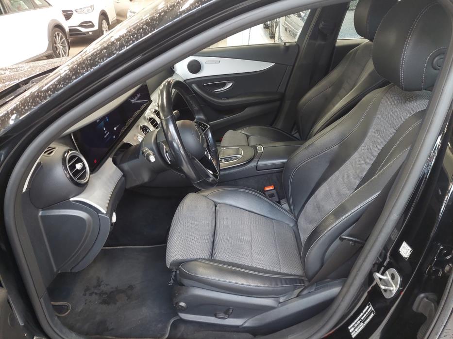 MERCEDES-BENZ E 2022