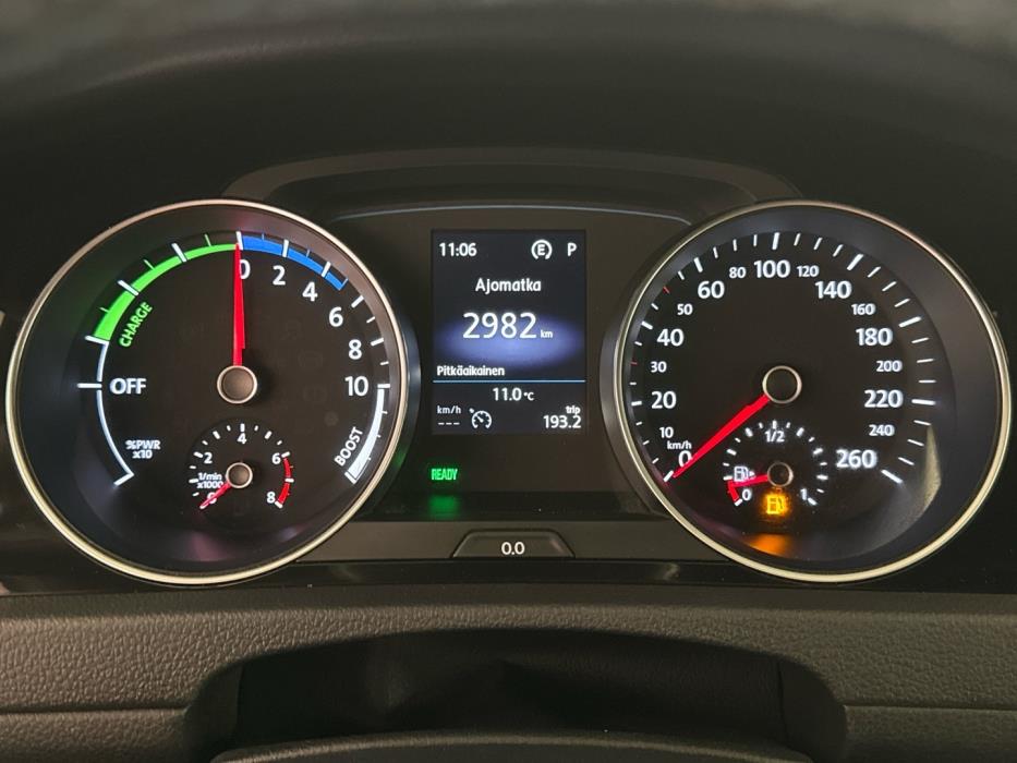 VOLKSWAGEN Golf 2020