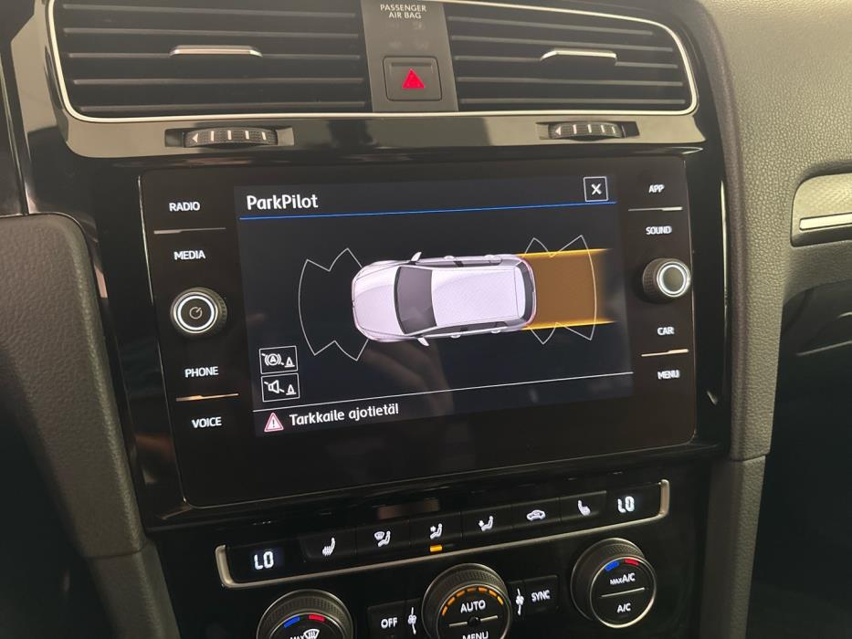 VOLKSWAGEN Golf 2020