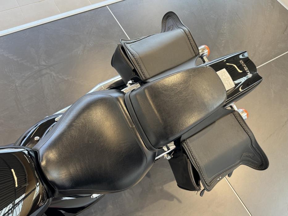 SUZUKI INTRUDER 2006