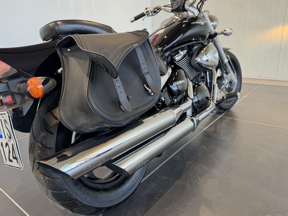 SUZUKI INTRUDER 2006