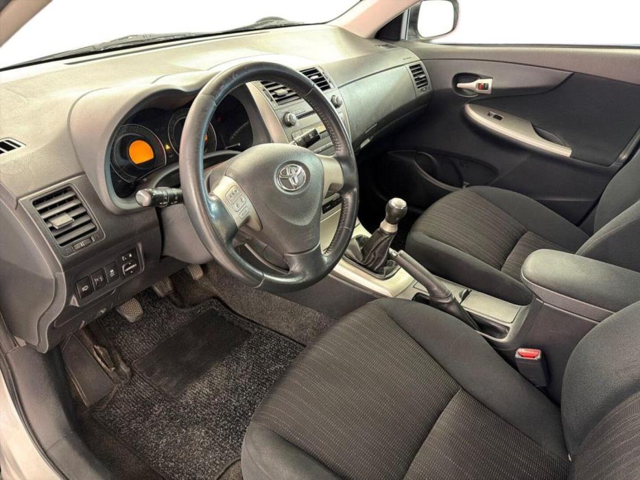 TOYOTA Corolla 2007