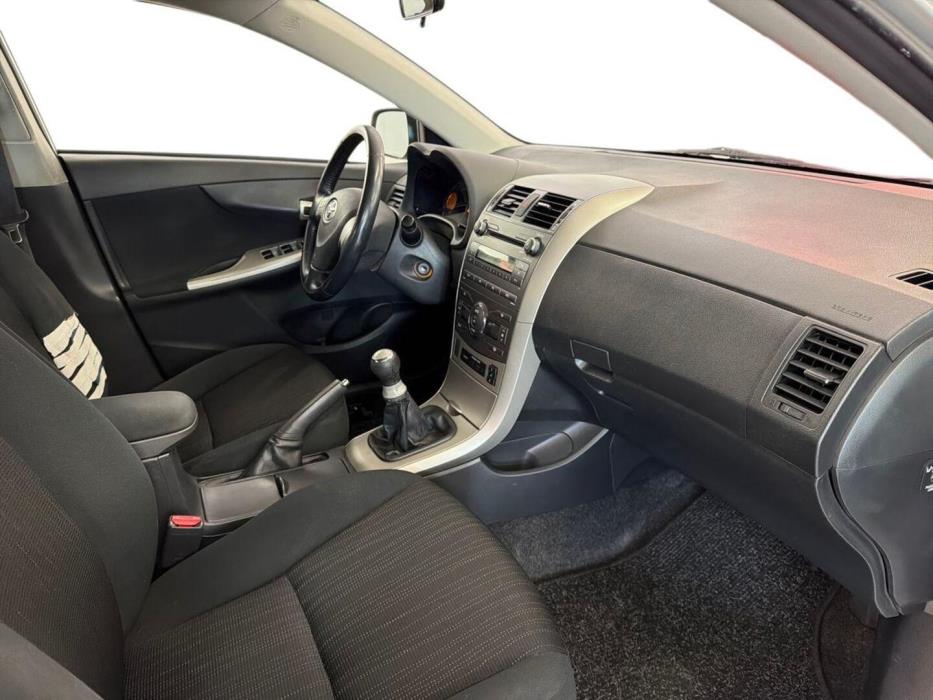 TOYOTA Corolla 2007